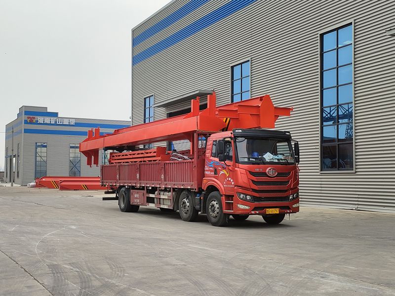 2臺(tái)電動(dòng)葫蘆門式起重機(jī) MHxh10t—13m 發(fā)往河南焦作交付客戶使用。