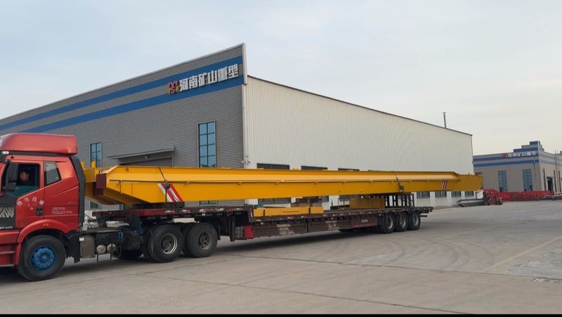 電動(dòng)葫蘆橋式起重機(jī) LH10t-27.95m 電動(dòng)單梁起重機(jī) LD5t—23.3m 制作完成，發(fā)往浙江省金華市交付客戶使用
