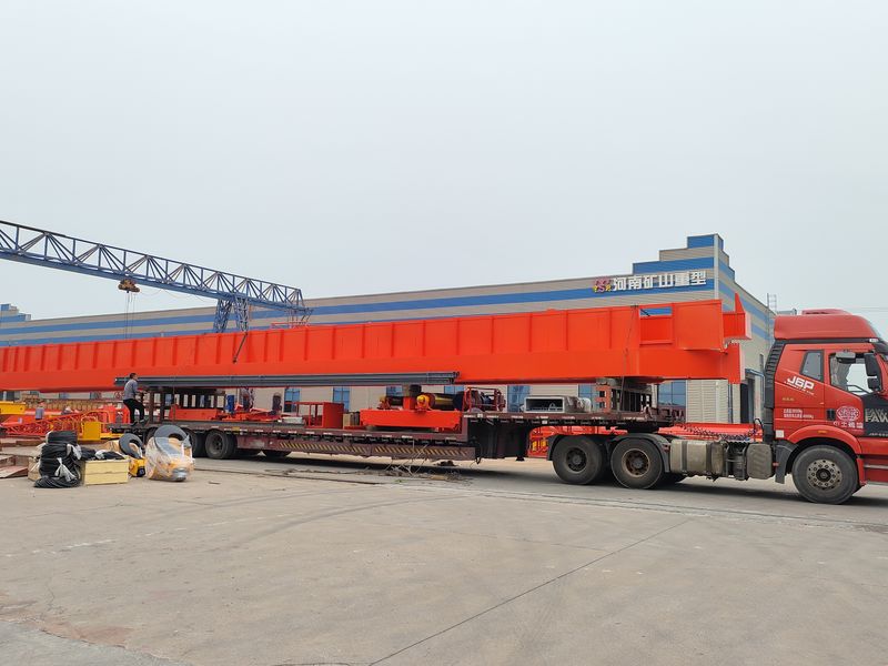通用橋式起重機 QDXX32/5t—27.7m 制作完成，發(fā)往陜西省銅川市交付客戶使用。